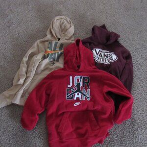 3-Boy's Youth XL Hooded Sweatshirts Van's, Nike, Jordan **Barely Worn**